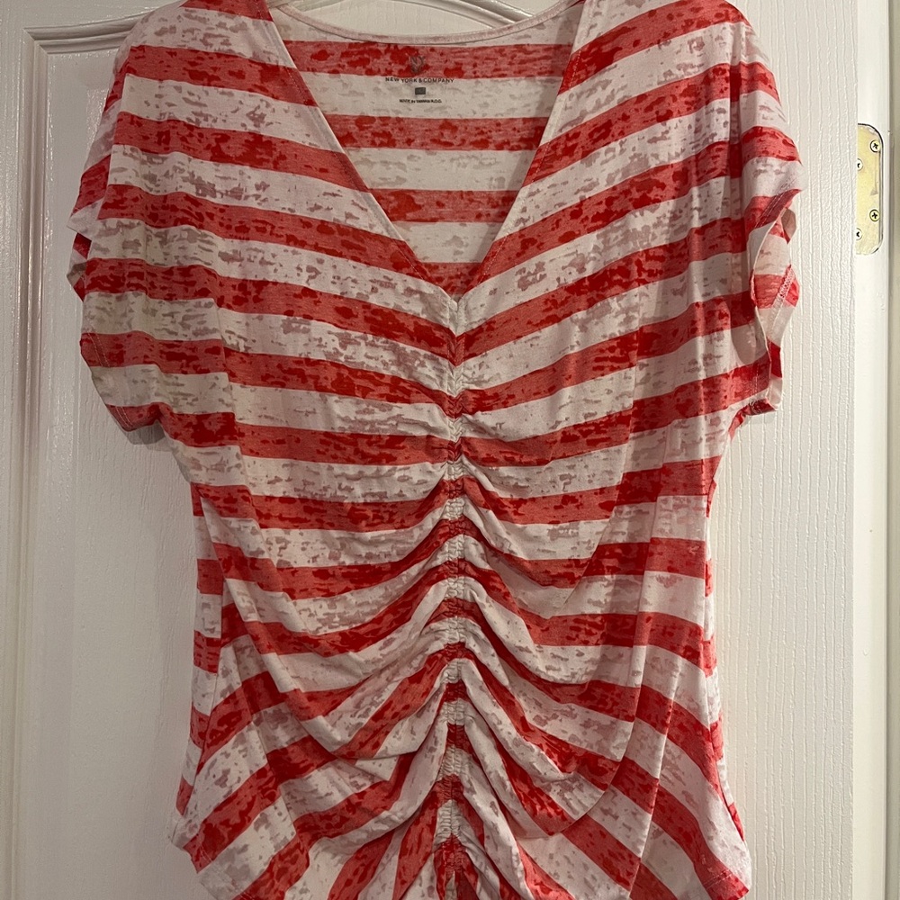 New York & Company Red/Coral and White Ruched Shirt